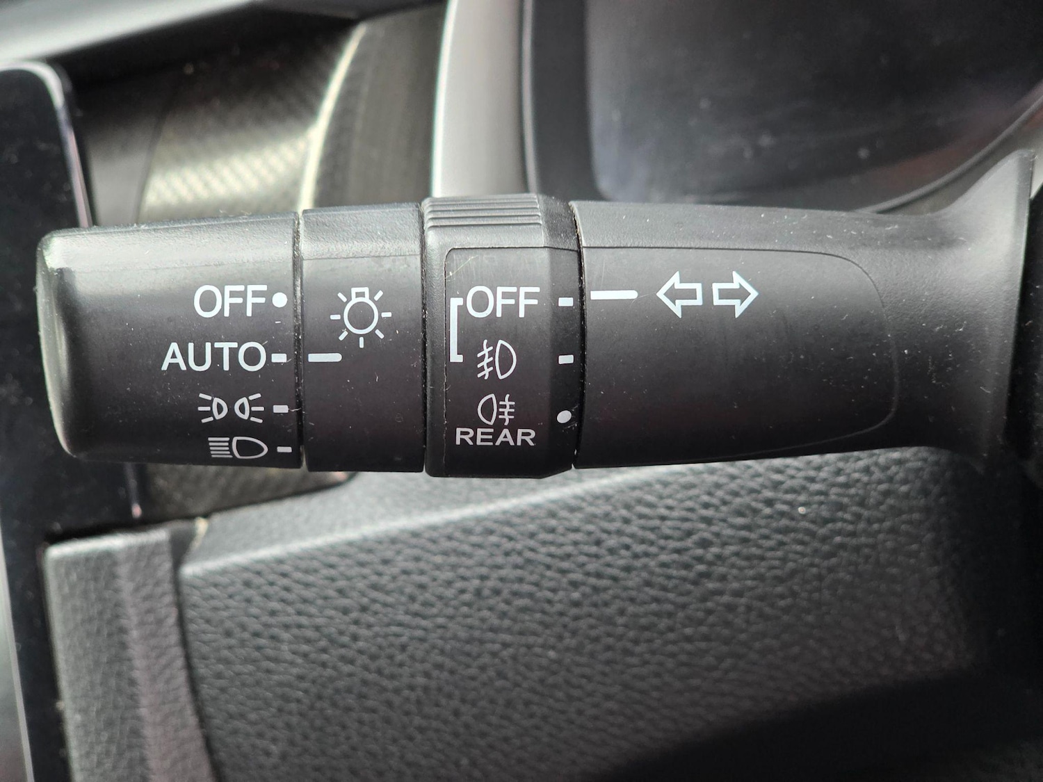 Used Honda Civic 2018 for sale - 76987756: Photo 45