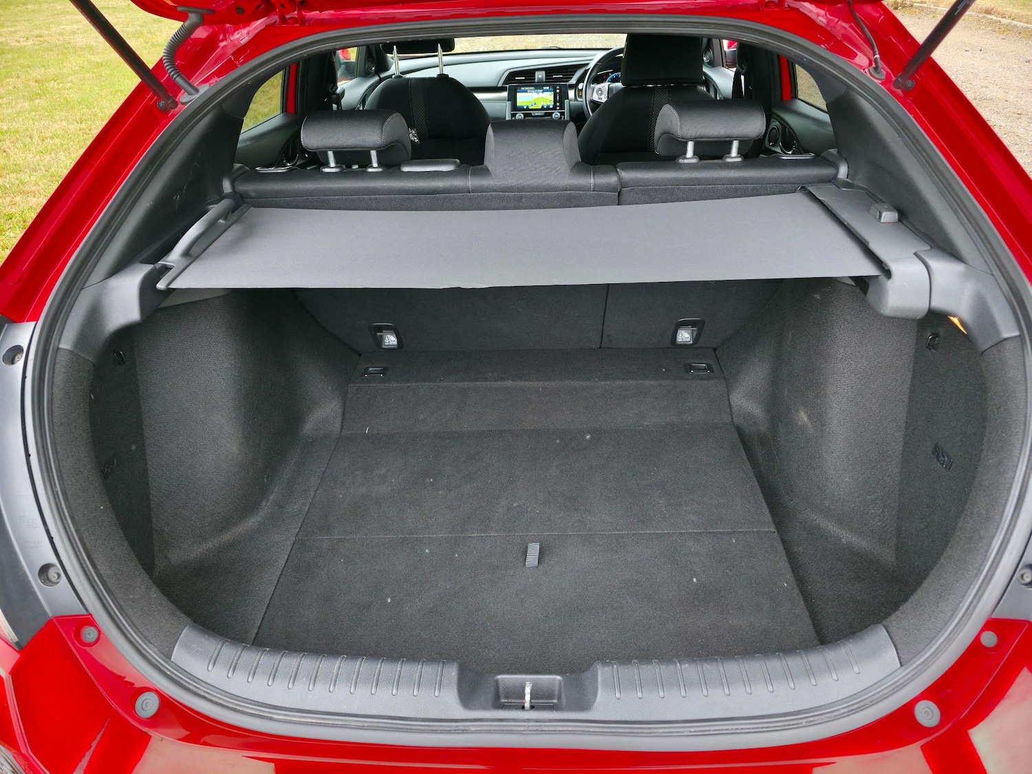 Used Honda Civic 2018 for sale - 76987756: Photo 52