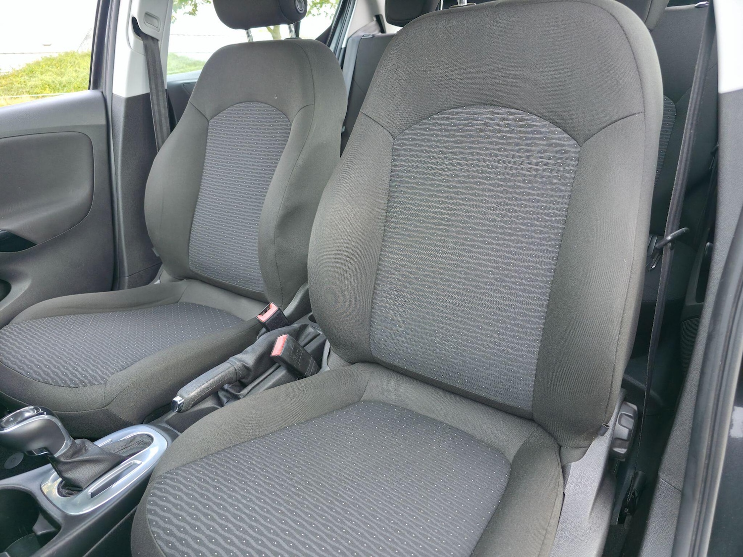 Used Vauxhall Corsa 2016 for sale - 76137134: Photo 14