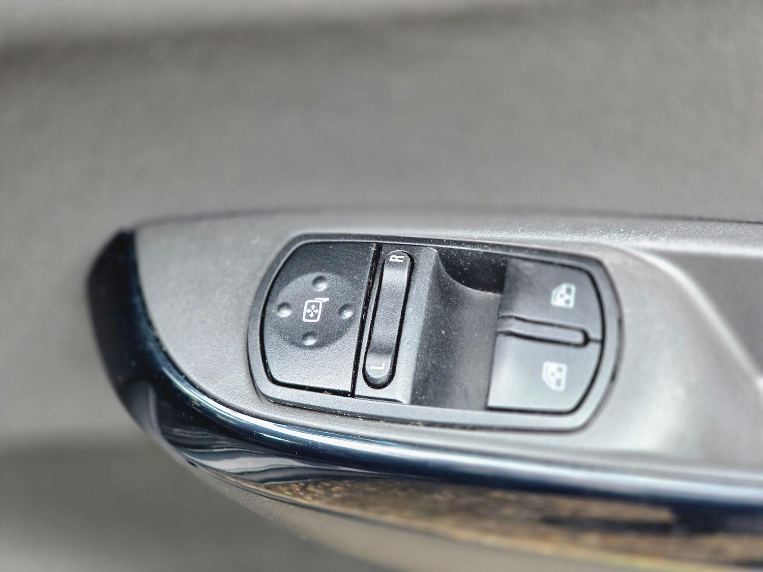 Used Vauxhall Corsa 2016 for sale - 76137134: Photo 26