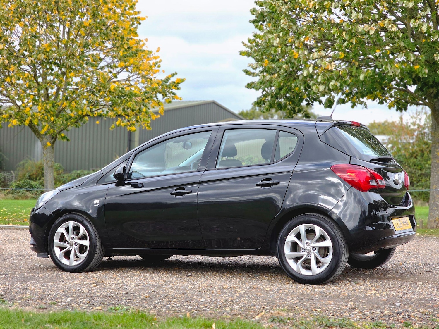 Used Vauxhall Corsa 2016 for sale - 76137134: Photo 6