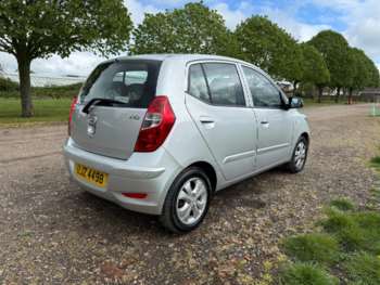 Used Hyundai i10 2013 for sale - 74384260: Photo