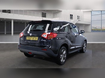 Used Suzuki Vitara 2017 for sale - 76377347: Photo