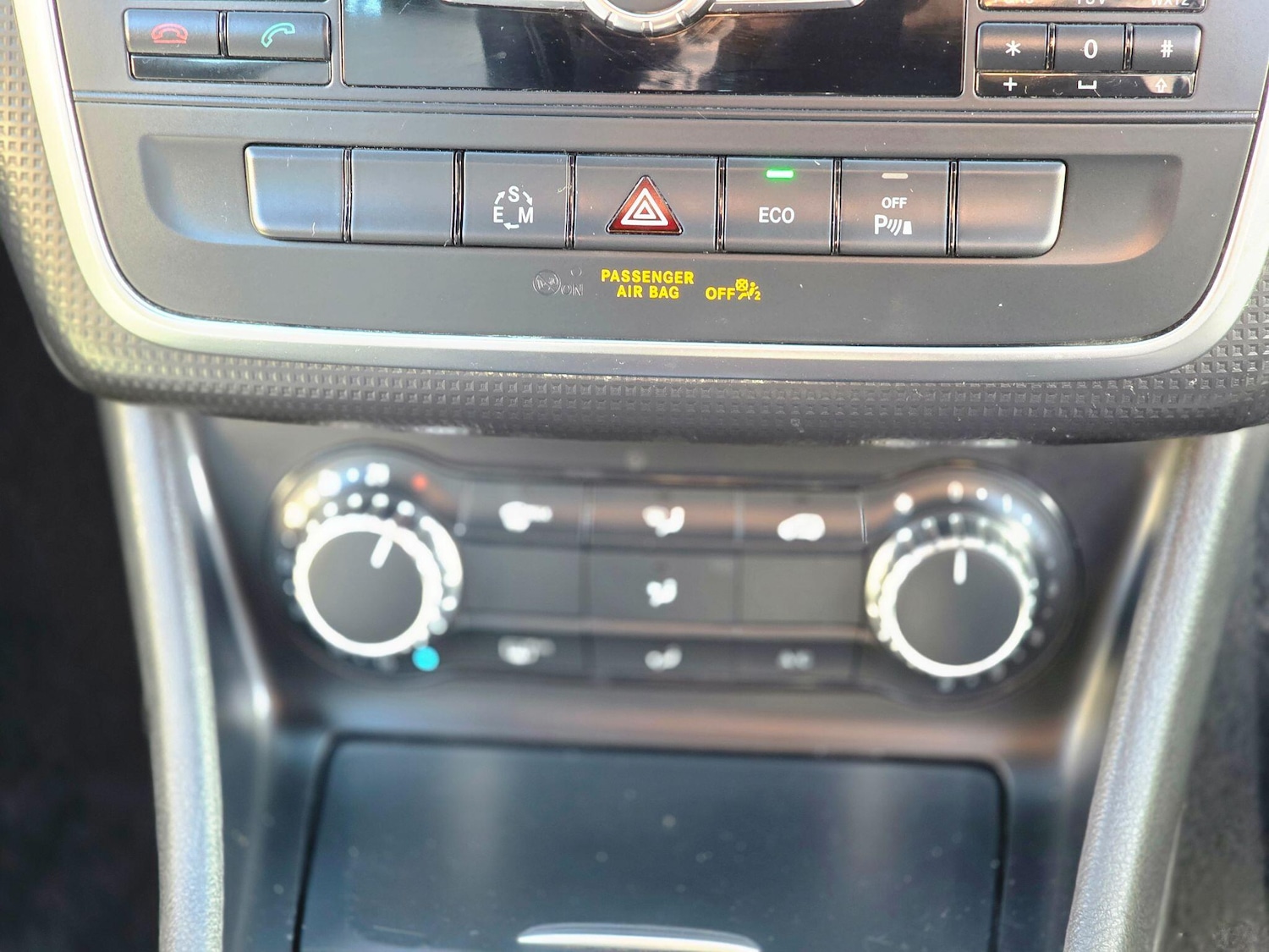 Used Mercedes-Benz A-Class 2014 for sale - 76781743: Photo 32