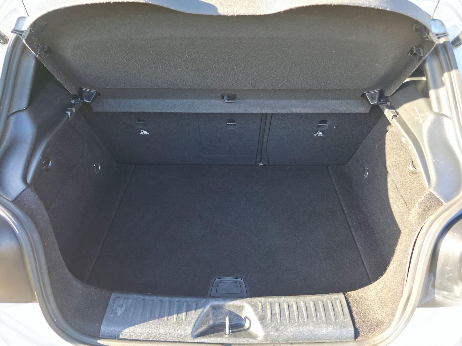 Used Mercedes-Benz A-Class 2014 for sale - 76781743: Photo 44