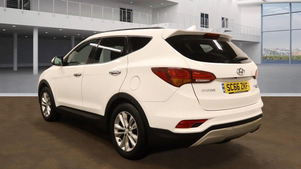 Used Hyundai Santa Fe 2017 for sale - 77305584: Photo 3
