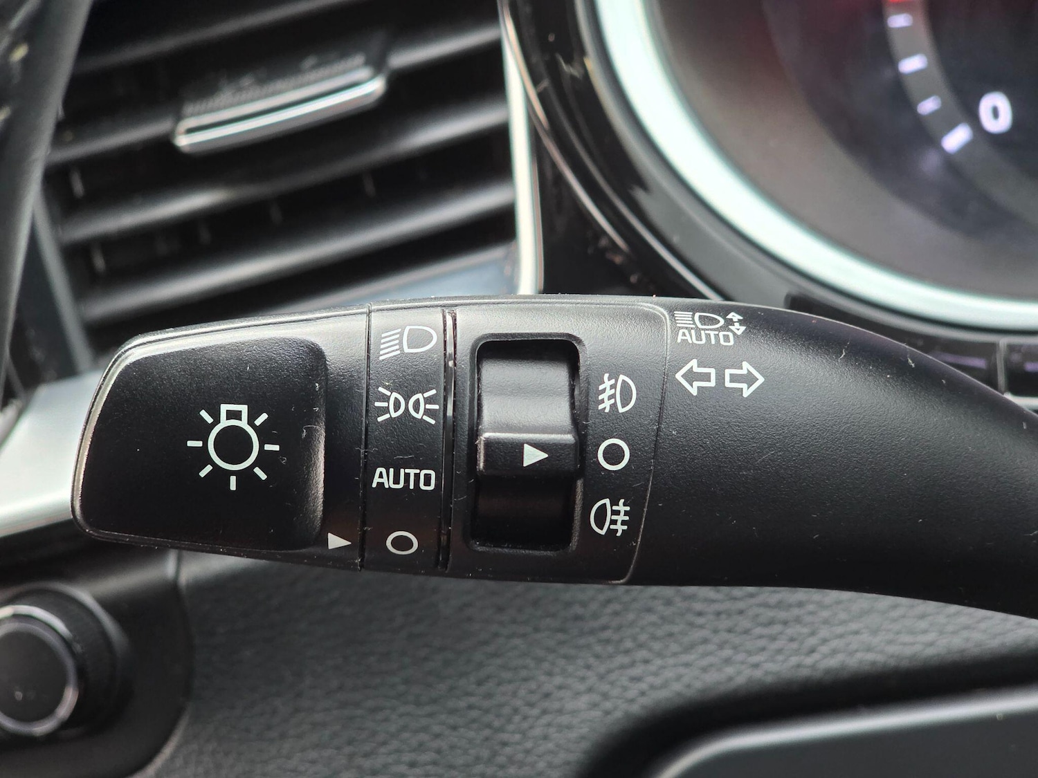 Used Kia Ceed 2019 for sale - 77254794: Photo 38