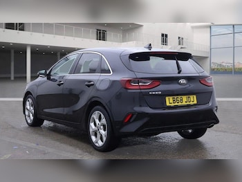 Used Kia Ceed 2019 for sale - 77254794: Photo