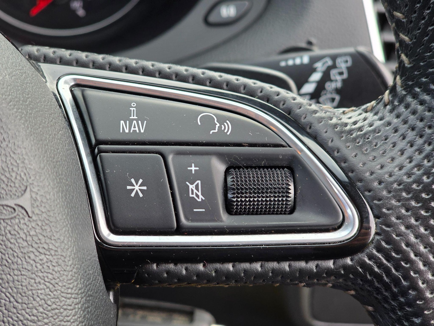 Used Audi Q3 2015 for sale - 77939978: Photo 40