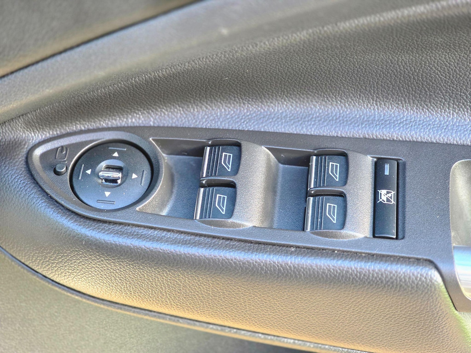 Used Ford Kuga 2014 for sale - 76538556: Photo 34