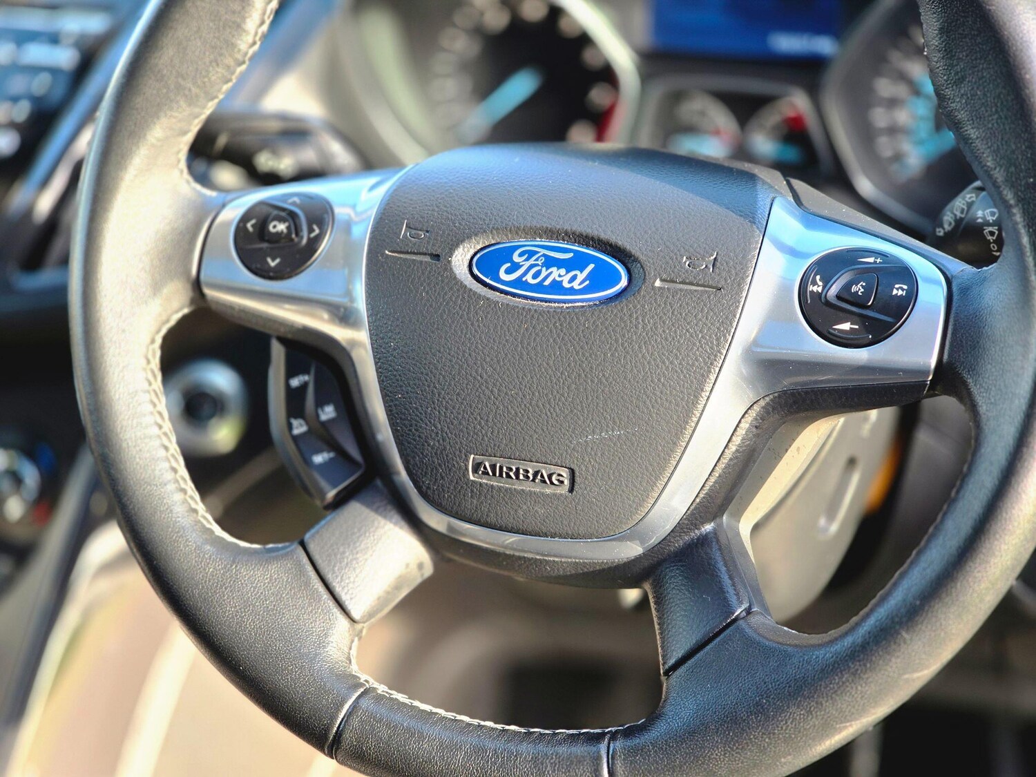 Used Ford Kuga 2014 for sale - 76538556: Photo 44