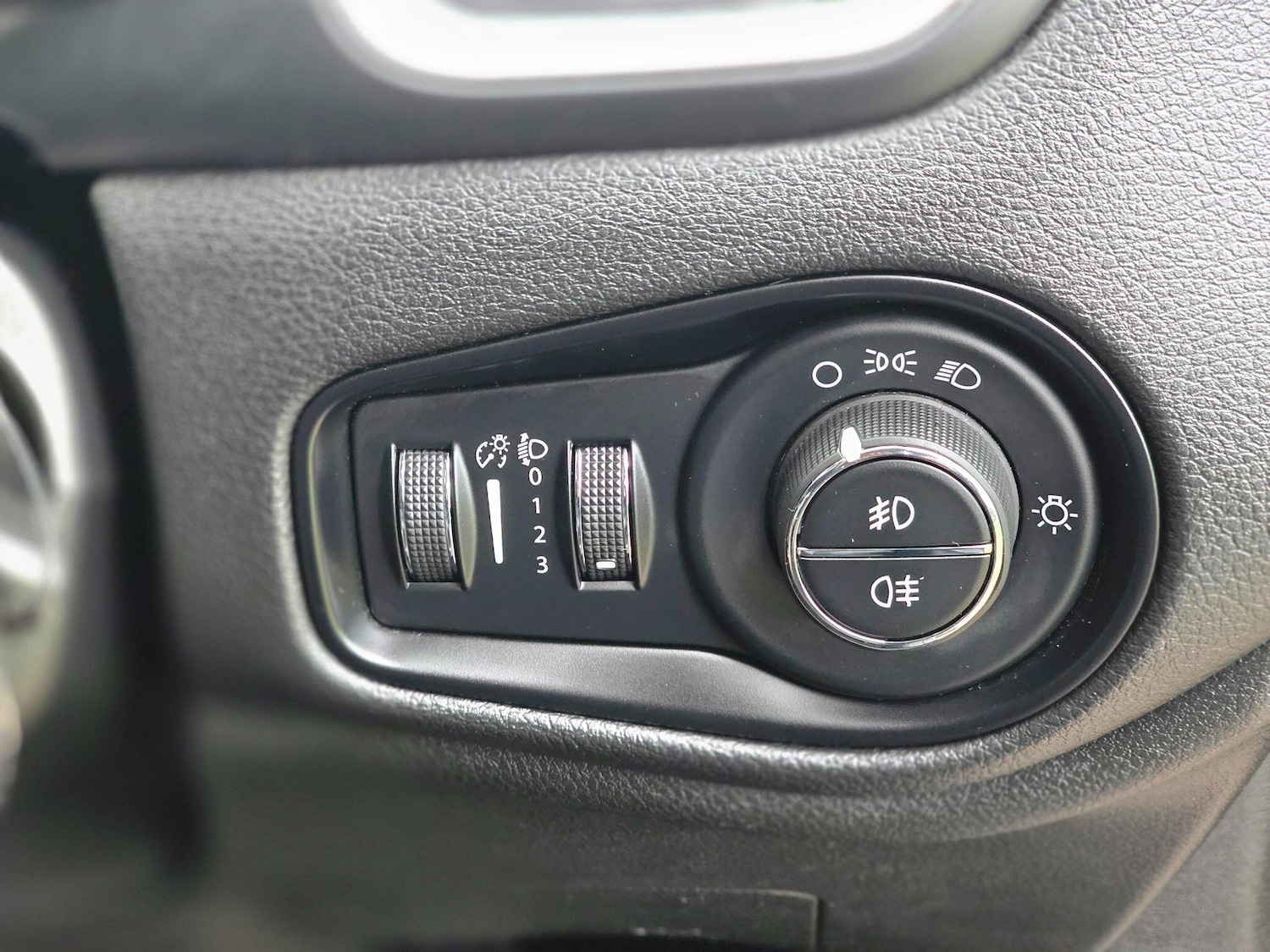 Used Jeep Renegade 2017 for sale - 76433018: Photo 34