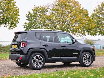 Used Jeep Renegade 2017 for sale - 76433018: Photo