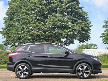 Used Nissan Qashqai 2016 for sale - 79292069: Photo