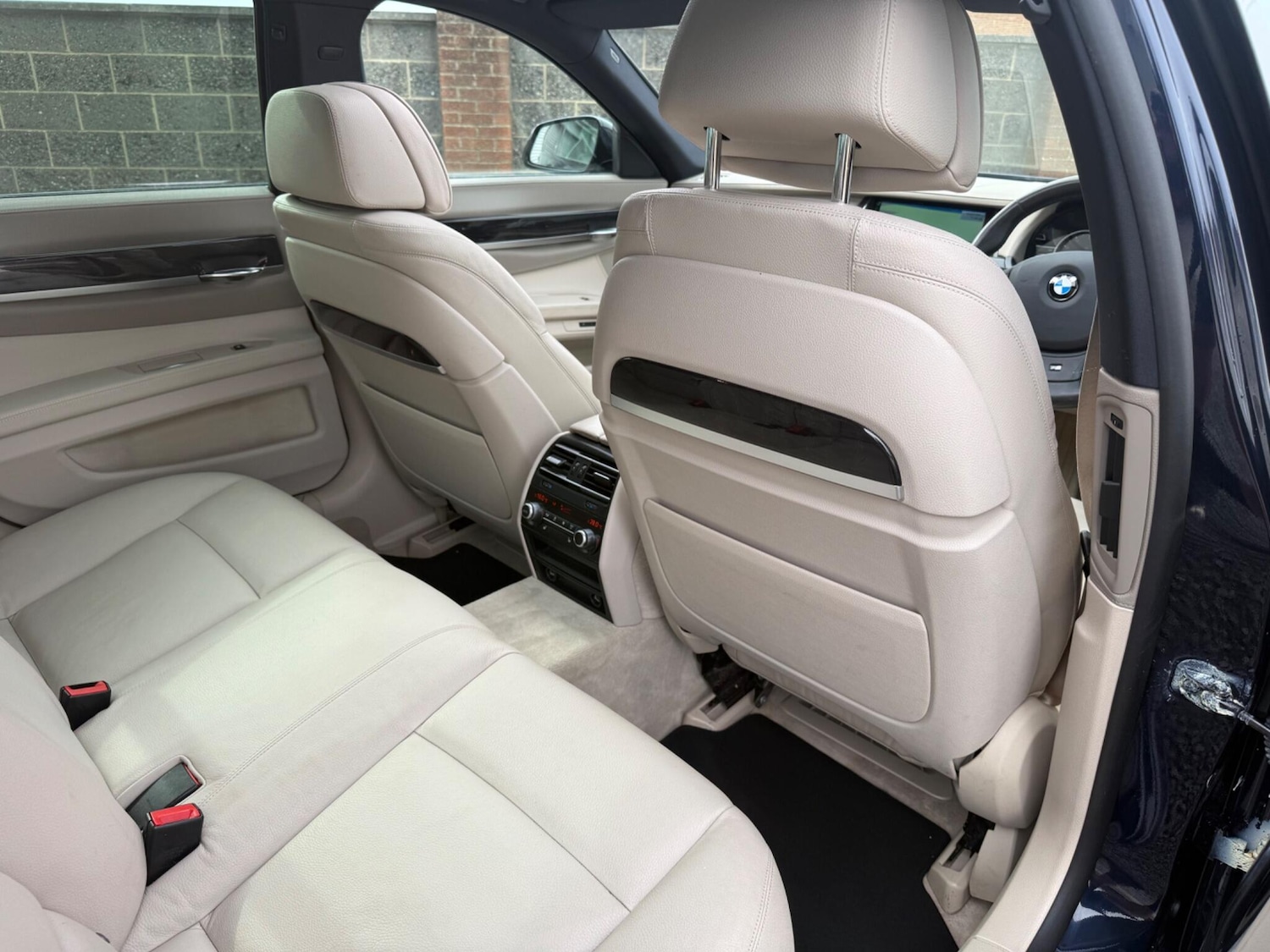 Used BMW 7 Series 2015 for sale - 76607988: Photo 32