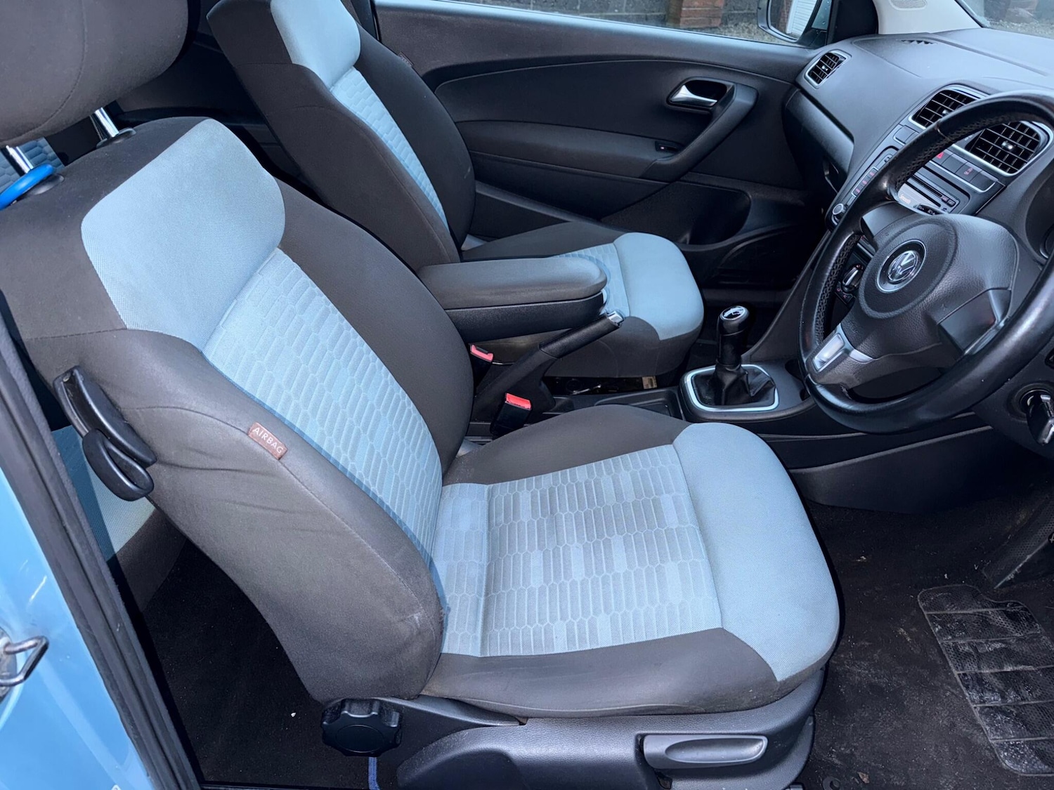 Used Volkswagen Polo 2011 for sale - 77029289: Photo 24