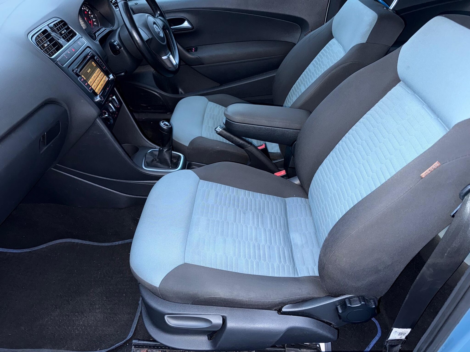 Used Volkswagen Polo 2011 for sale - 77029289: Photo 25