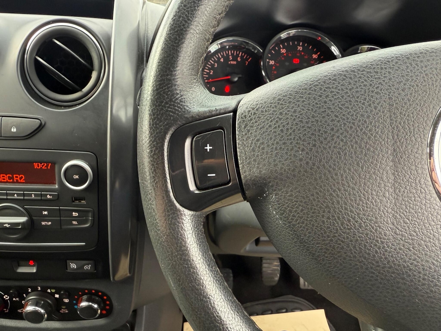 Used Dacia Duster 2016 for sale - 76608205: Photo 40