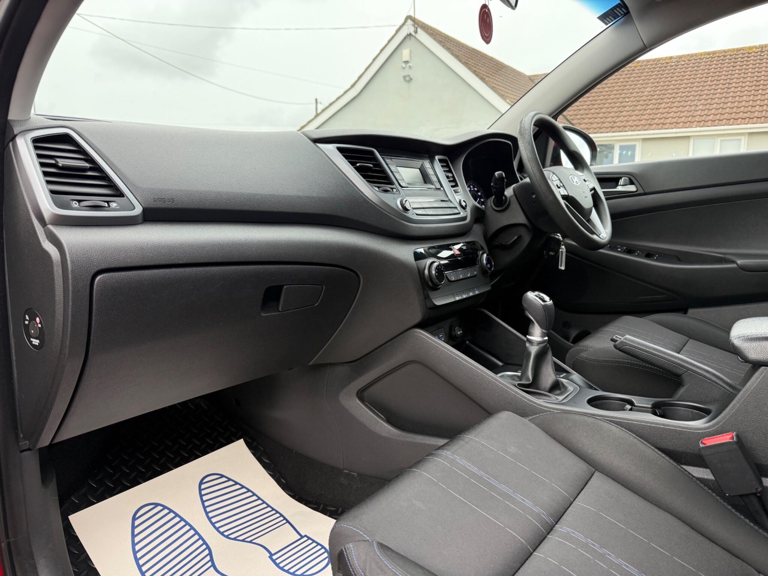 Used Hyundai TUCSON for sale - 76997356: Photo 2