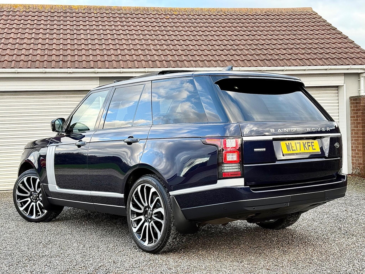 Used Land Rover Range Rover 2017 for sale - 76990247: Photo 17