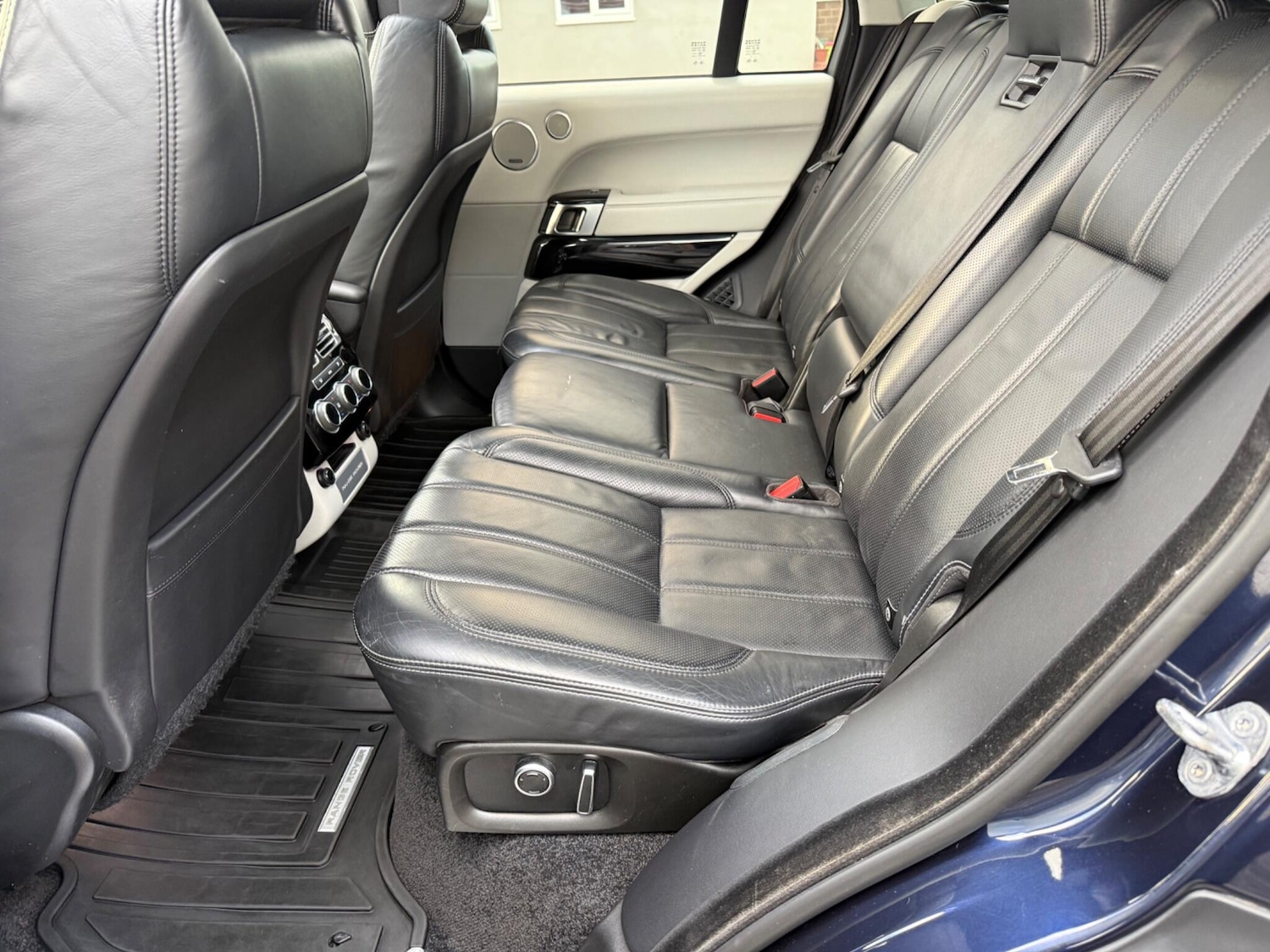 Used Land Rover Range Rover 2017 for sale - 76990247: Photo 40