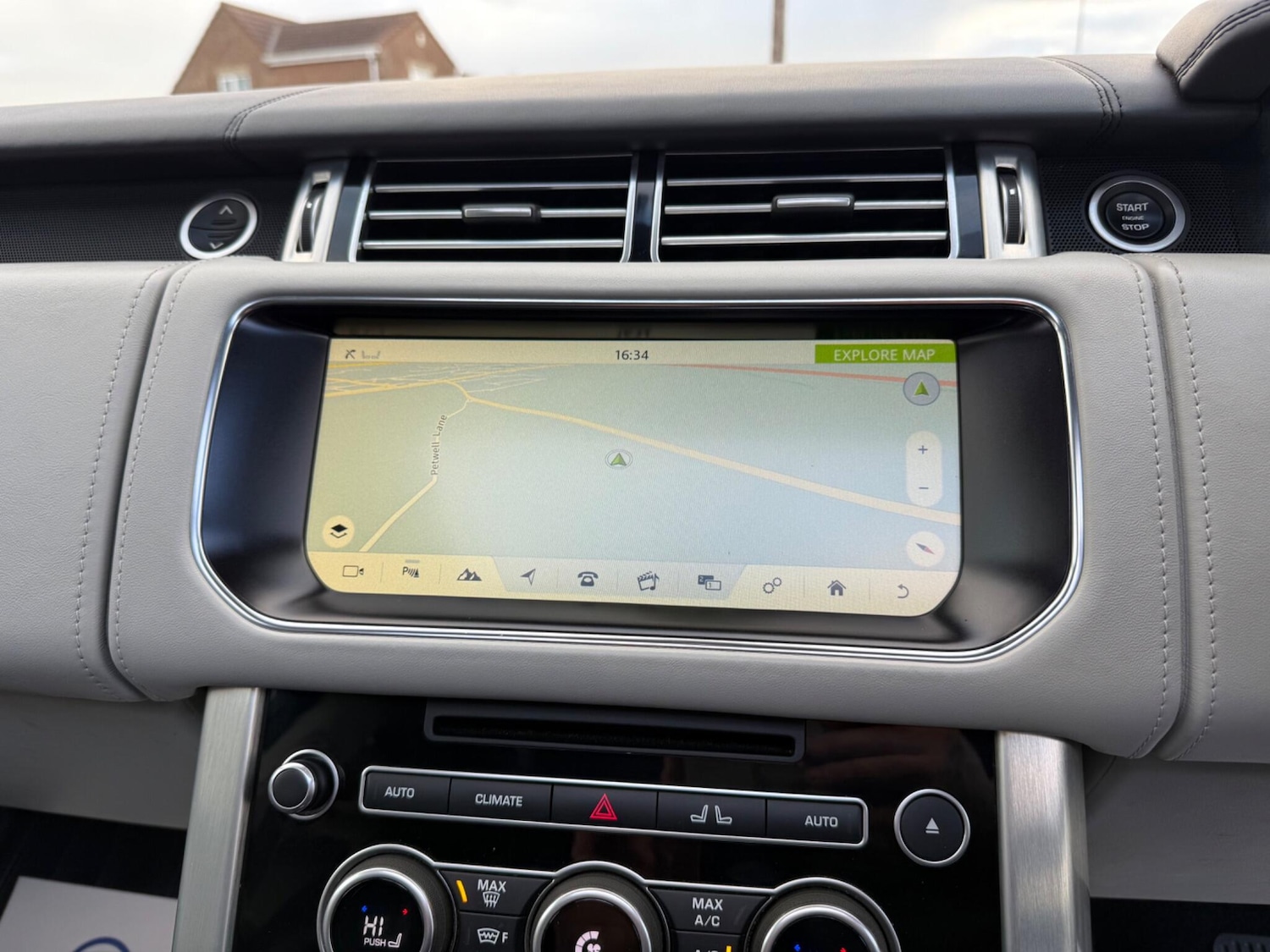 Used Land Rover Range Rover 2017 for sale - 76990247: Photo 50