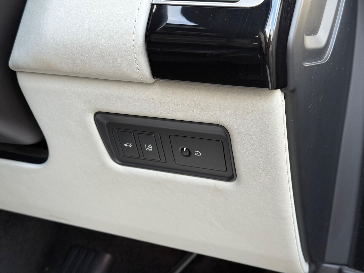 Used Land Rover Range Rover 2017 for sale - 76990247: Photo 61