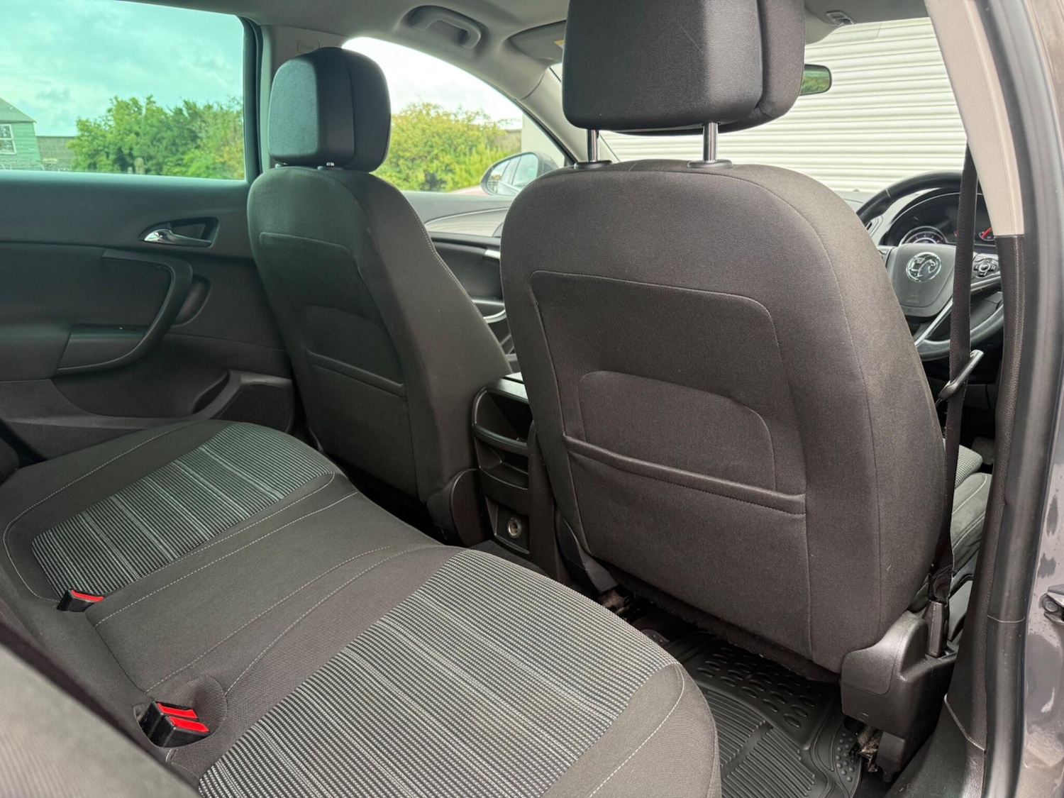 Used Vauxhall Insignia 2015 for sale - 76988659: Photo 29