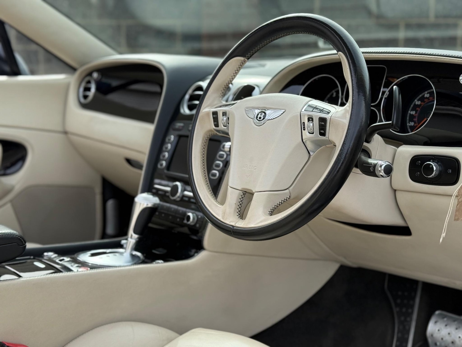 Used Bentley Continental 2010 for sale - 76608587: Photo 21