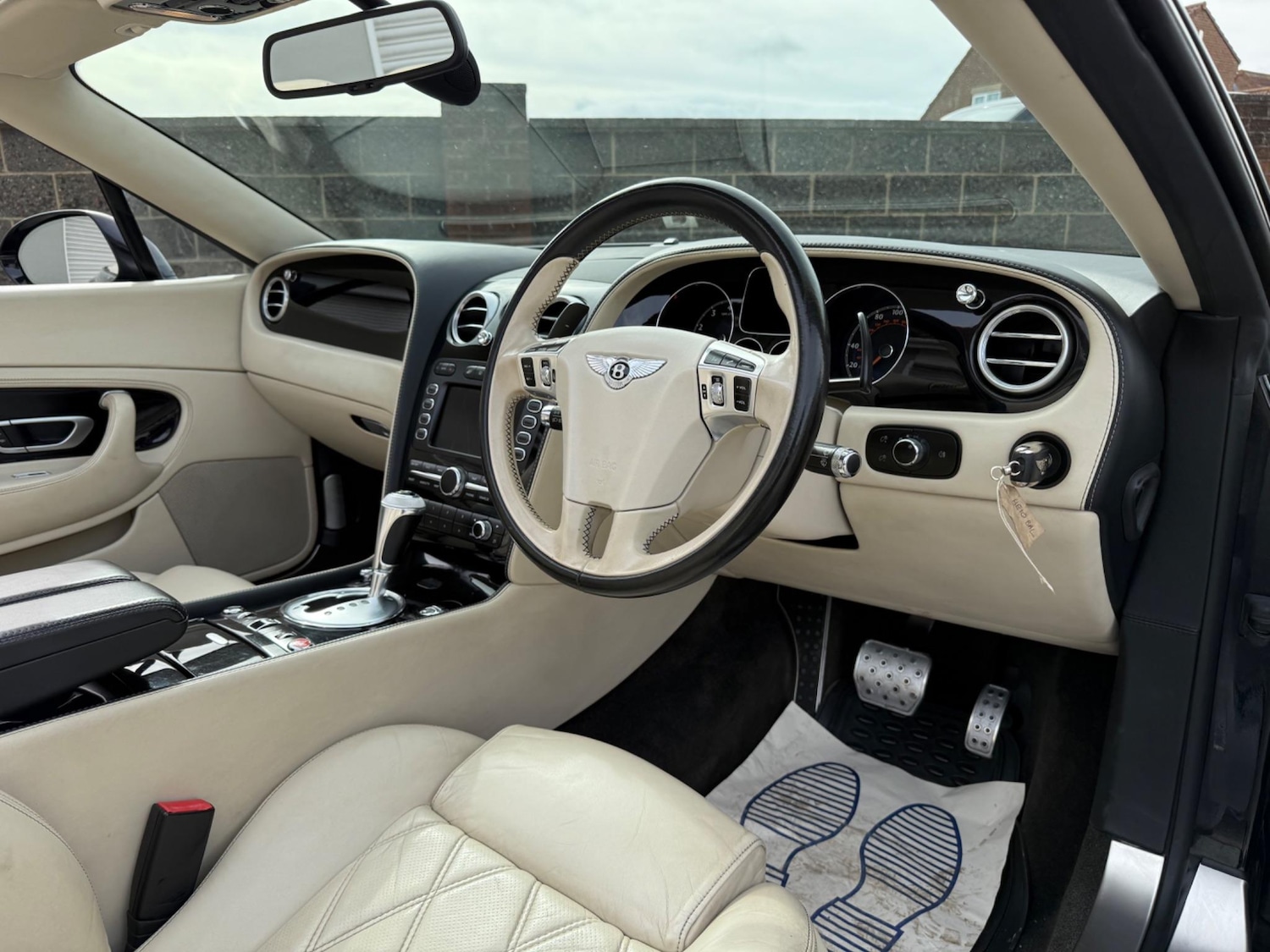 Used Bentley Continental 2010 for sale - 76608587: Photo 22