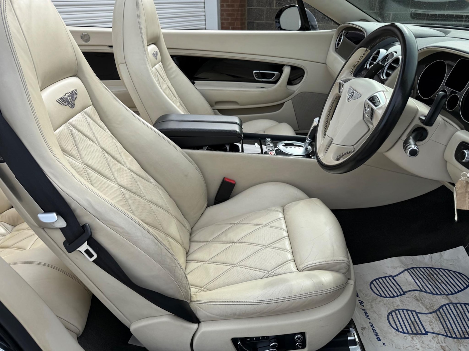 Used Bentley Continental 2010 for sale - 76608587: Photo 23