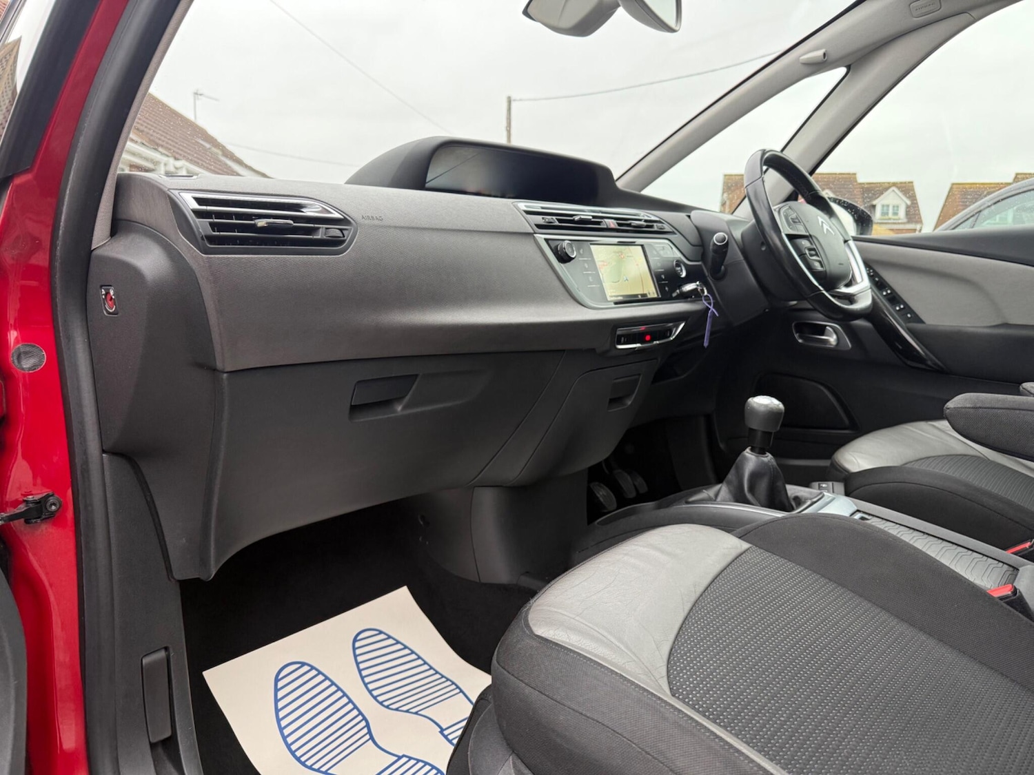 Used Citroen C4 Picasso 2013 for sale - 77330546: Photo 2