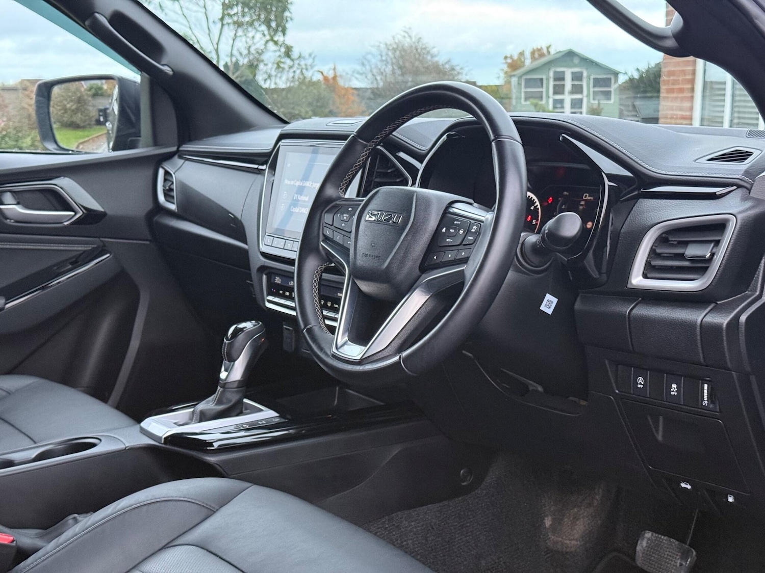 Used Isuzu D-Max 2023 for sale - 76608410: Photo 24