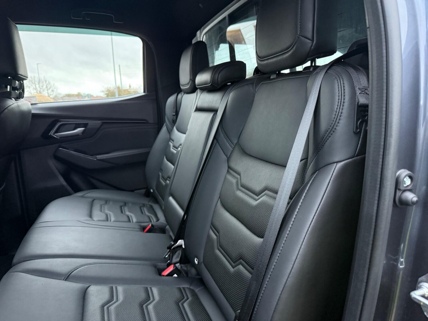 Used Isuzu D-Max 2023 for sale - 76608410: Photo 31