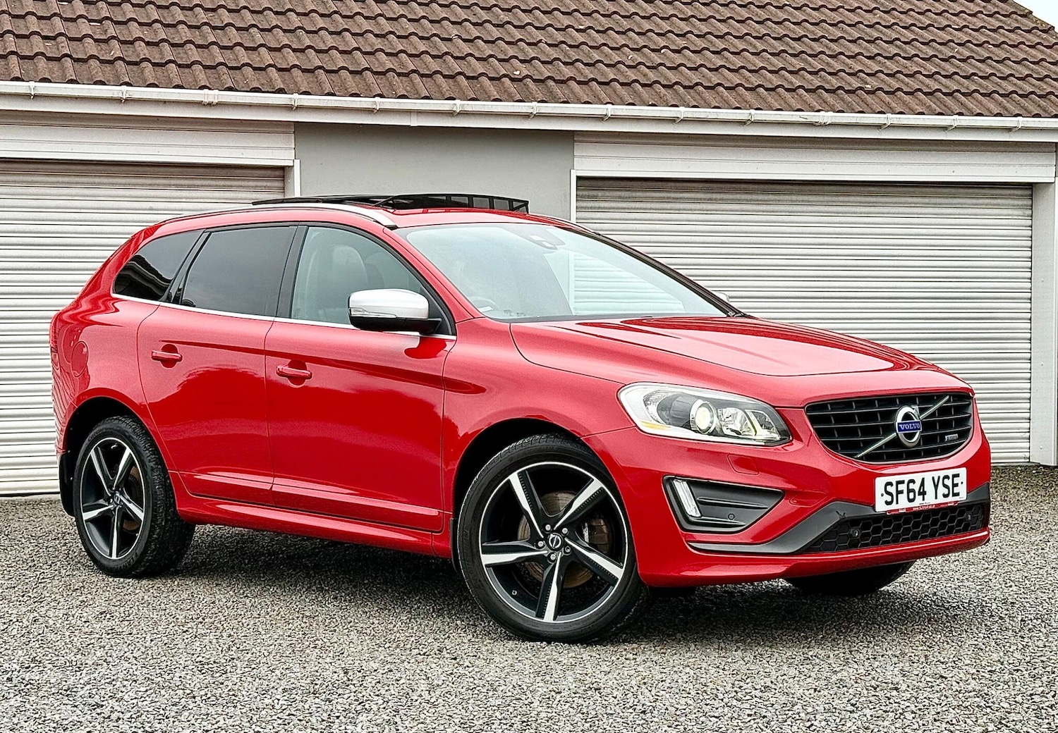 Used Volvo XC60 2014 for sale - 76608129: Photo 1