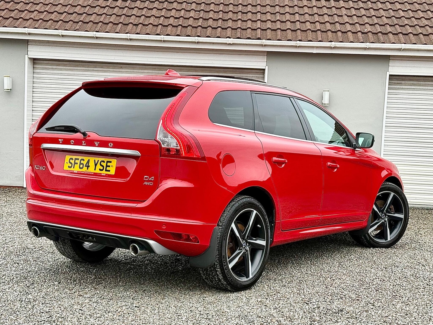 Used Volvo XC60 2014 for sale - 76608129: Photo 3