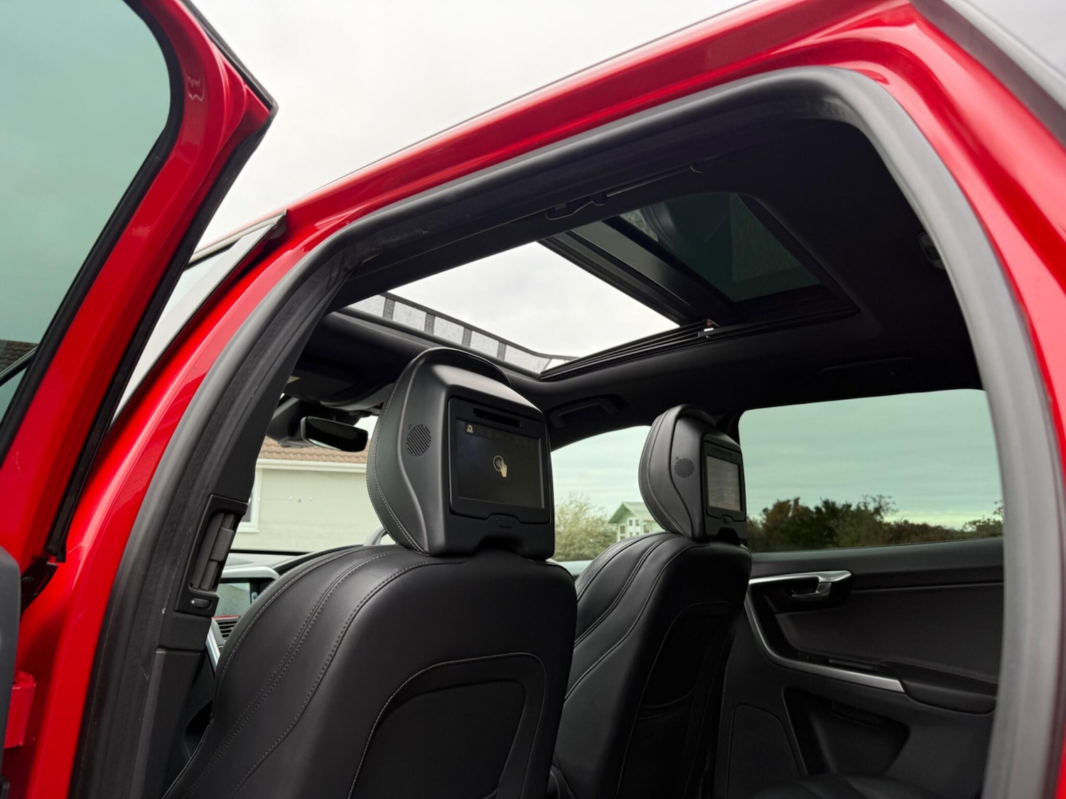 Used Volvo XC60 2014 for sale - 76608129: Photo 34