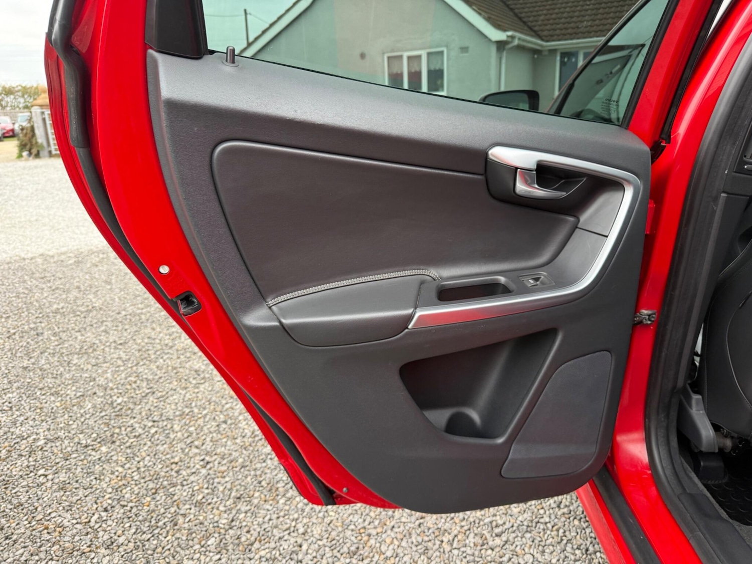 Used Volvo XC60 2014 for sale - 76608129: Photo 37