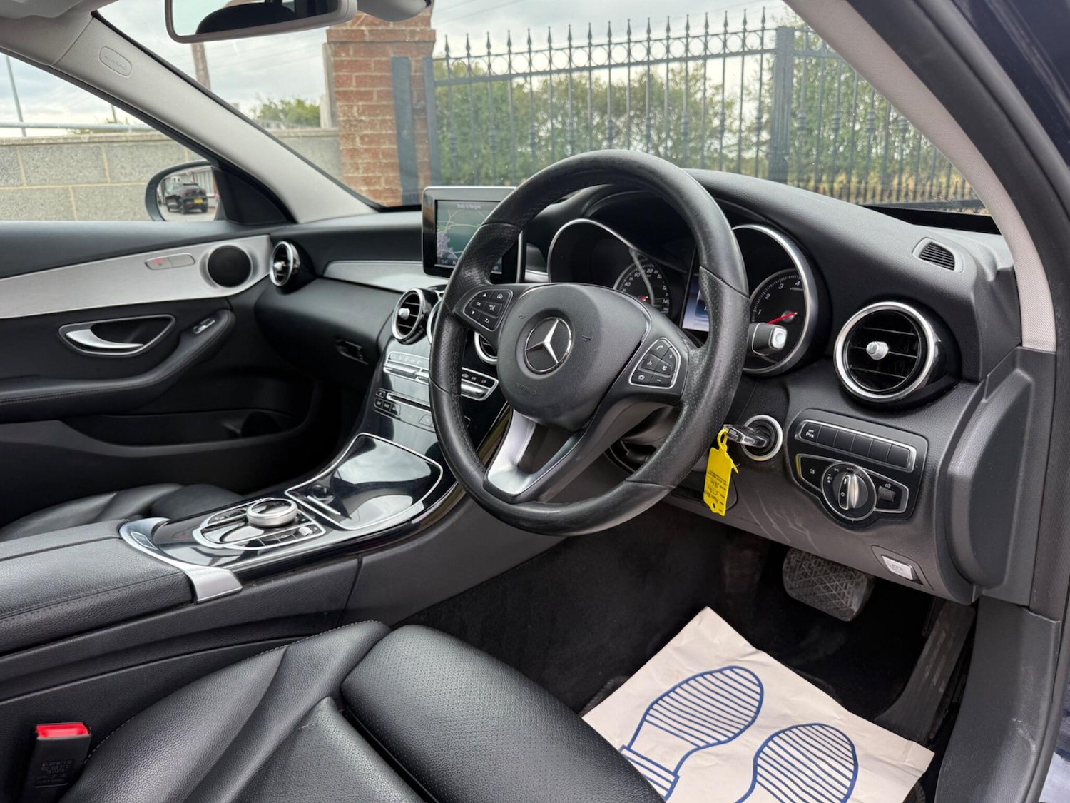 Used Mercedes-Benz C Class 2018 for sale - 76607964: Photo 25