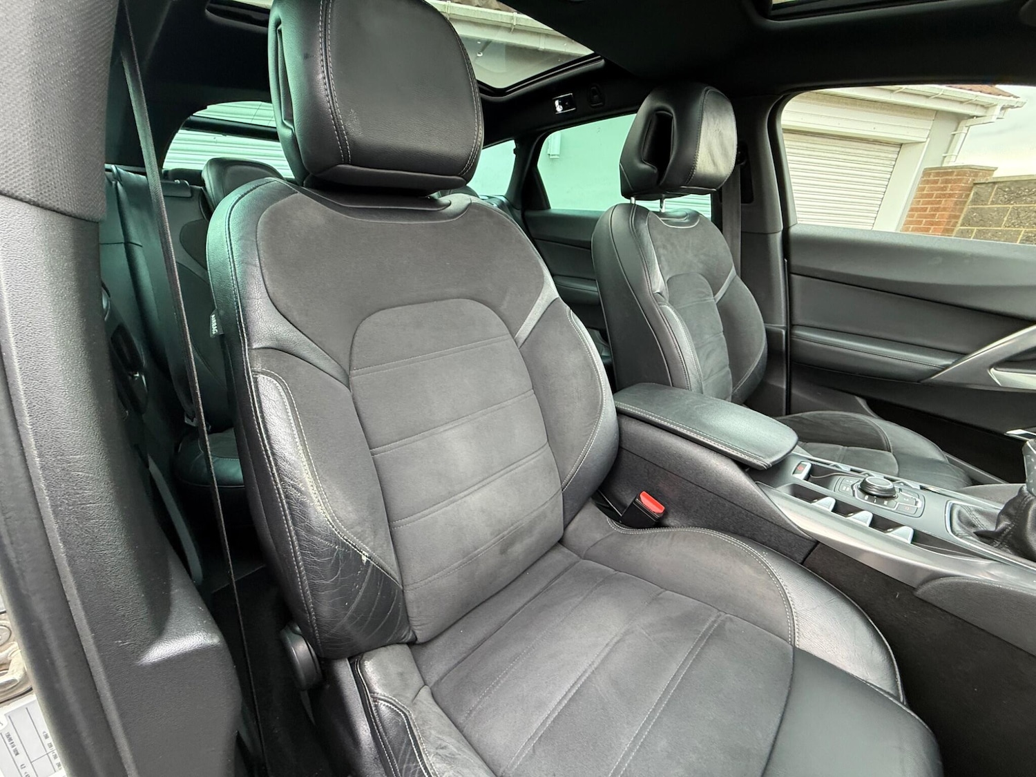 Used Citroen DS5 2012 for sale - 77598035: Photo 26