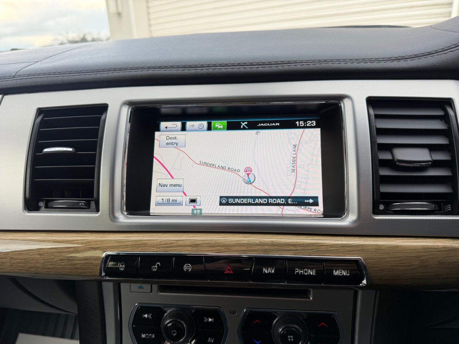 Used Jaguar XF 2014 for sale - 77626282: Photo 36