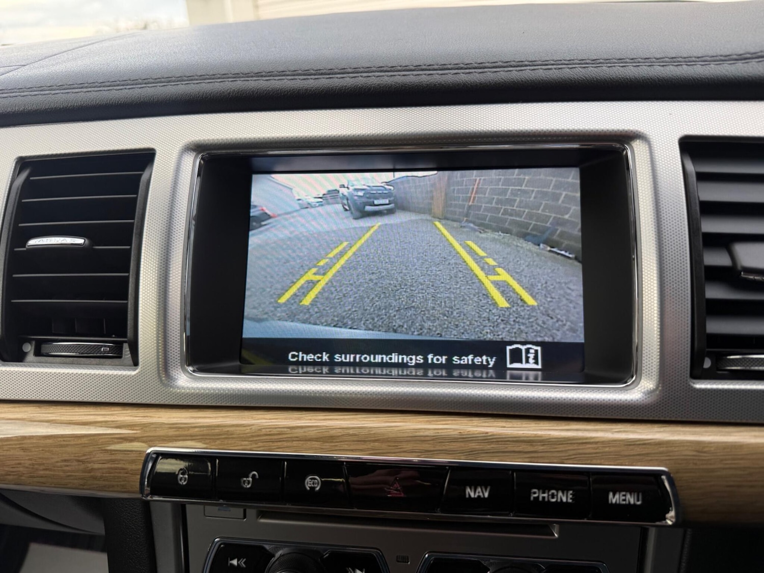 Used Jaguar XF 2014 for sale - 77626282: Photo 37