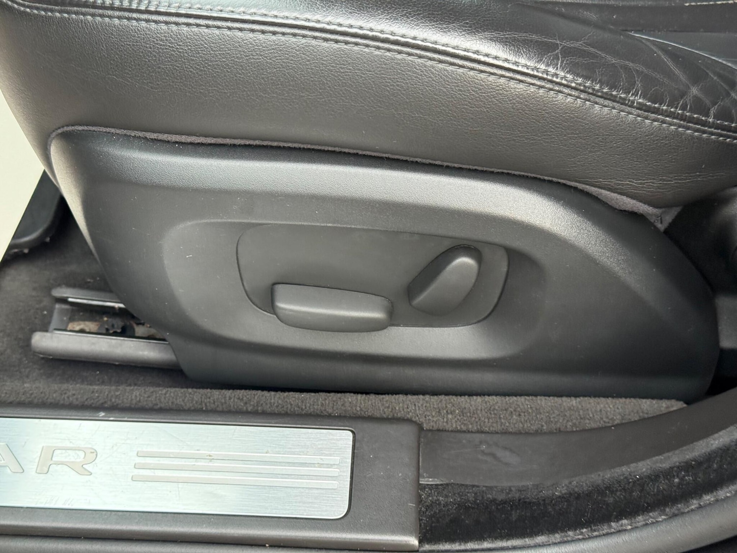 Used Jaguar XF 2014 for sale - 77626282: Photo 48