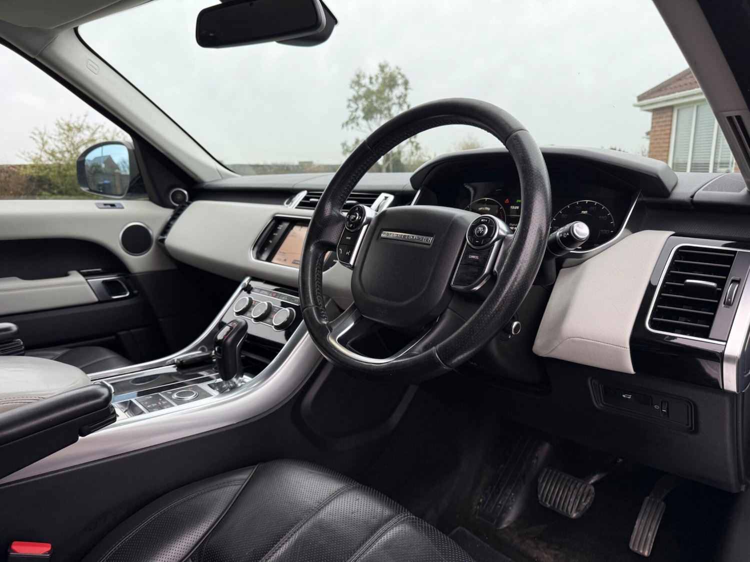 Used Land Rover Range Rover Sport 2013 for sale - 76990791: Photo 13