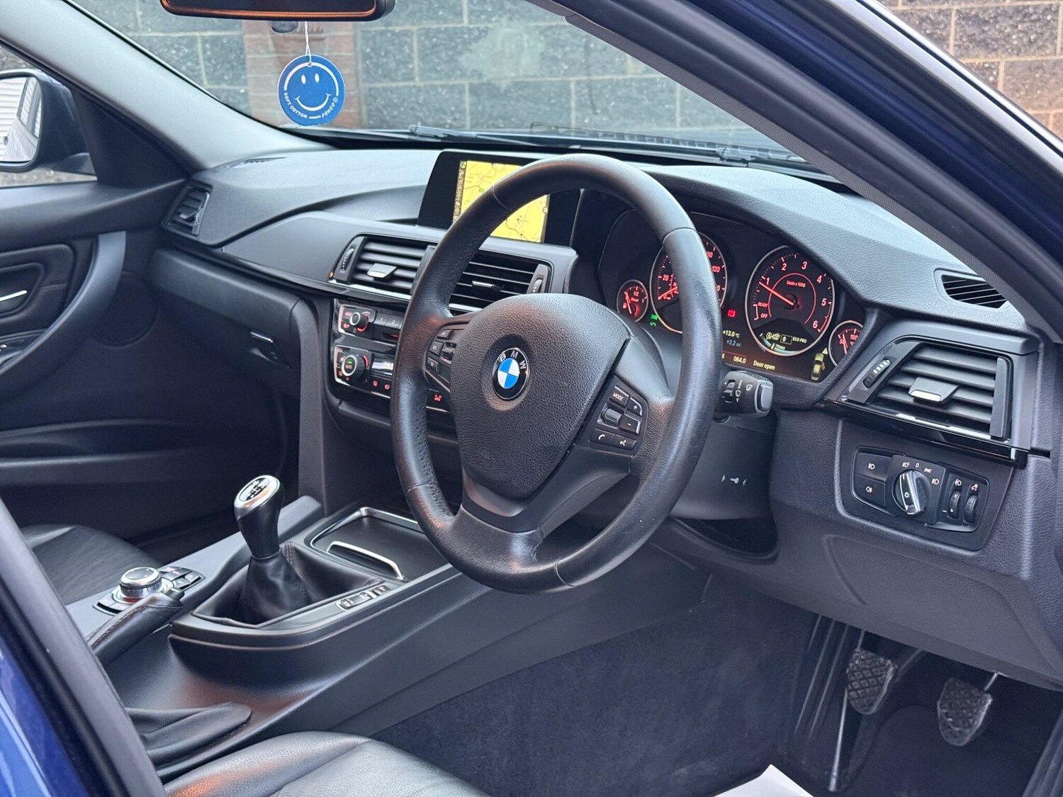 Used BMW 3 Series 2016 for sale - 76608457: Photo 23