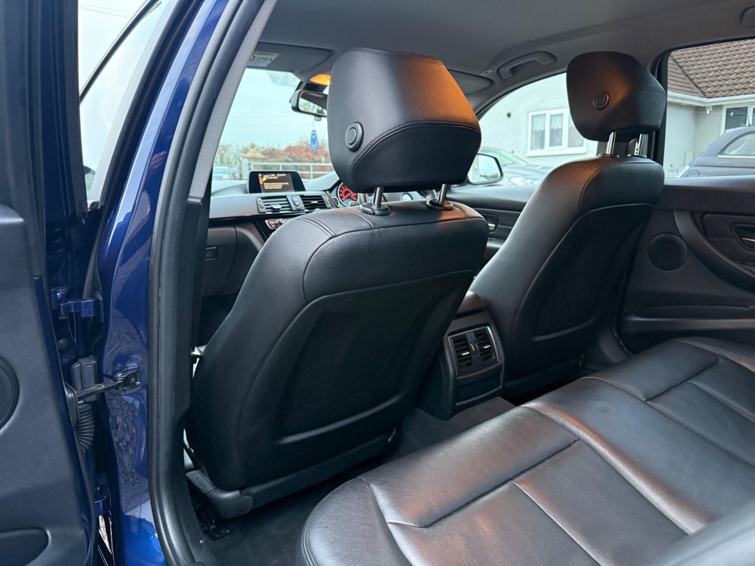 Used BMW 3 Series 2016 for sale - 76608457: Photo 30