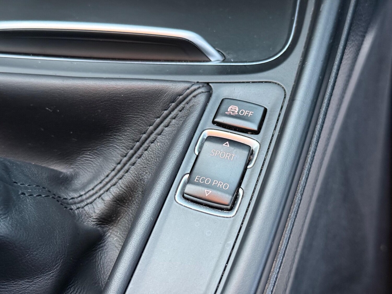 Used BMW 3 Series 2016 for sale - 76608457: Photo 40