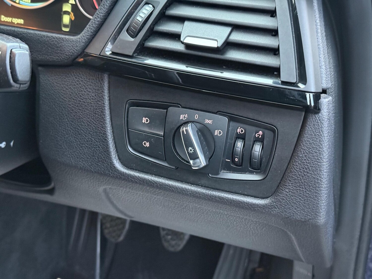 Used BMW 3 Series 2016 for sale - 76608457: Photo 42