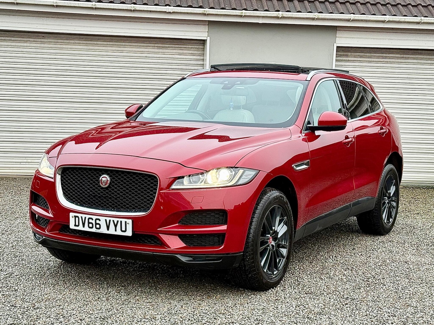 Used Jaguar F-Pace 2016 for sale - 77255440: Photo 11