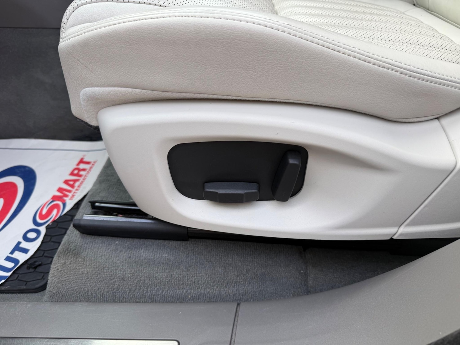 Used Jaguar F-Pace 2016 for sale - 77255440: Photo 22